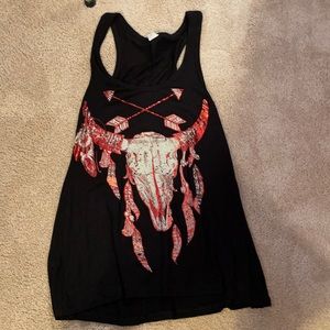 Black flow tank top.